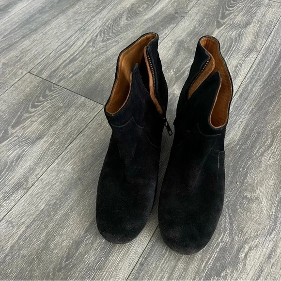 Isabel Marant
Isabel Marant Block Heel Ankle Boots - Picture 3 of 9